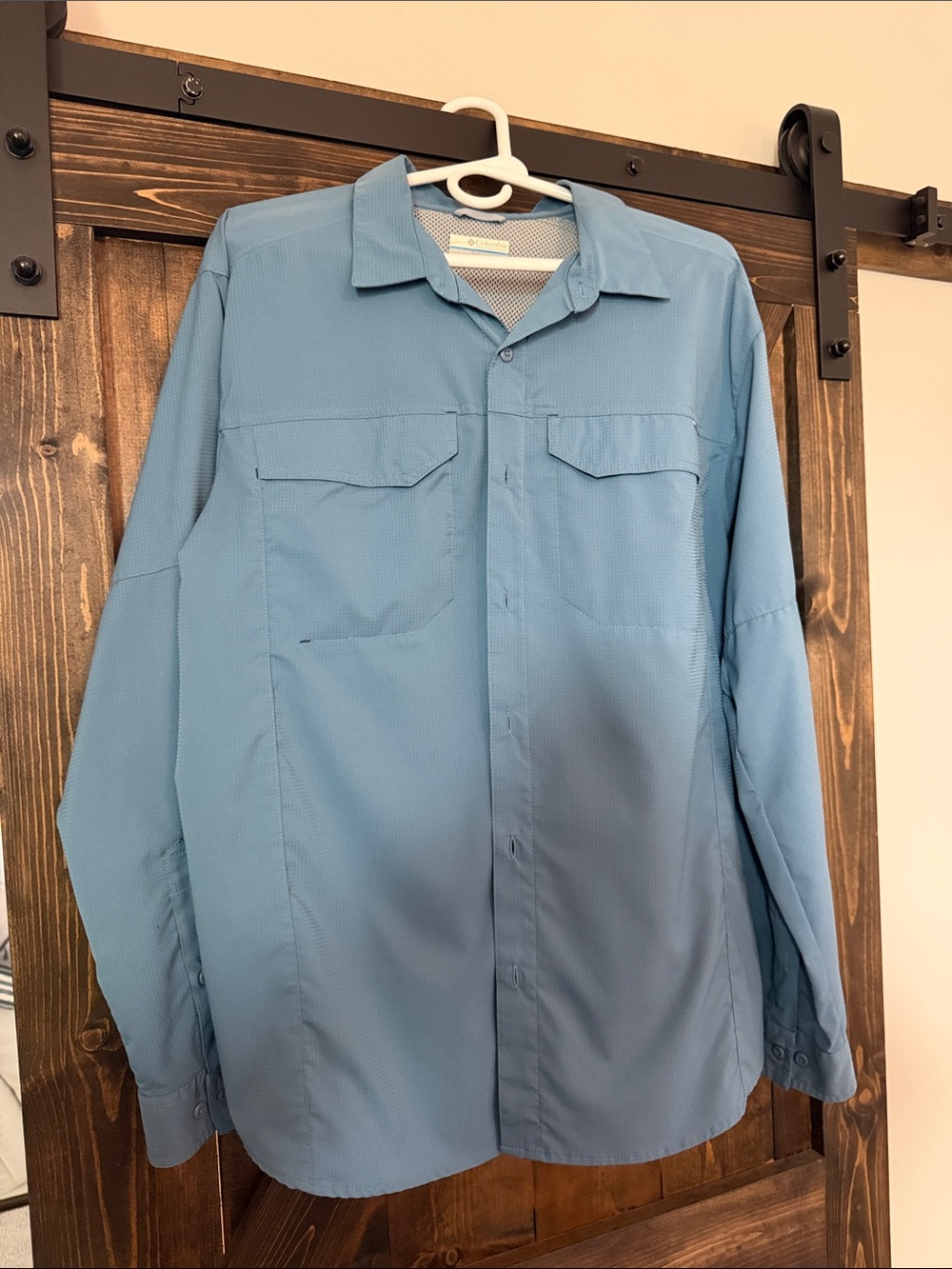 Men's Casual Button-Down Shirt in Light Blue